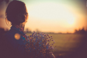 «В очереди – смотришь по сторонам. Дома – регулярно трусы пересматриваешь в ящике»