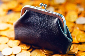 Пенсии в Беларуси выросли в рублях — но в долларах страна вернулась в 2014 год